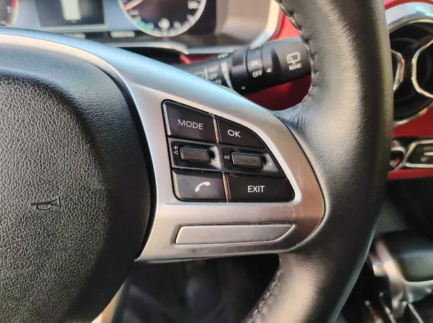 Car image 35