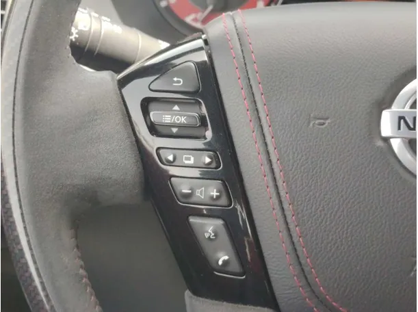 Car image 40