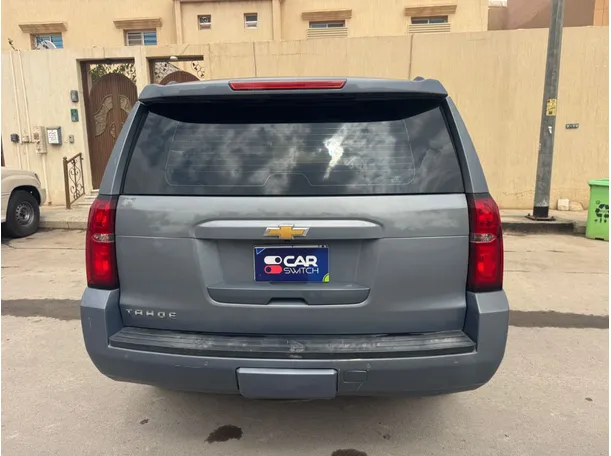 Car image 6