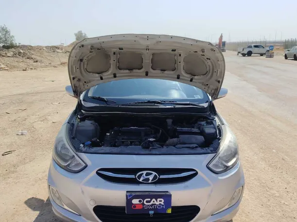 Car image 27