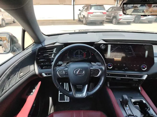 Car image 25