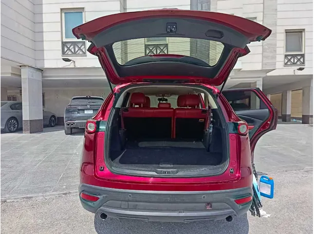 Car image 23