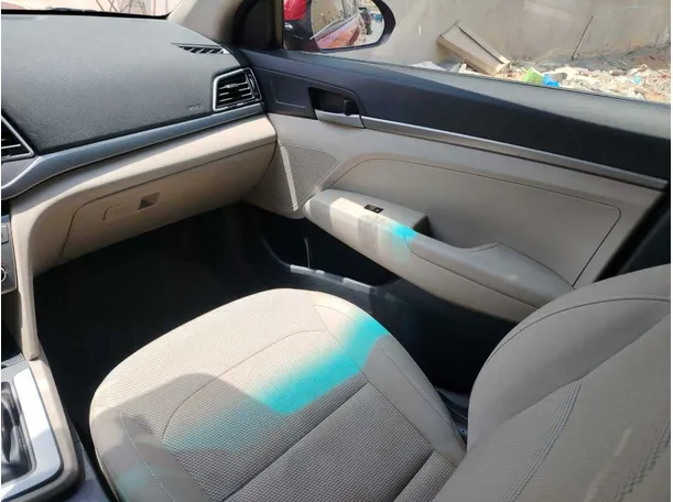 Car image 39