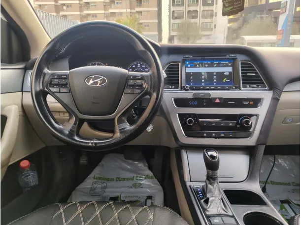 Car image 21