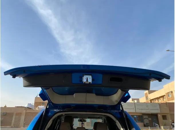 Car image 20
