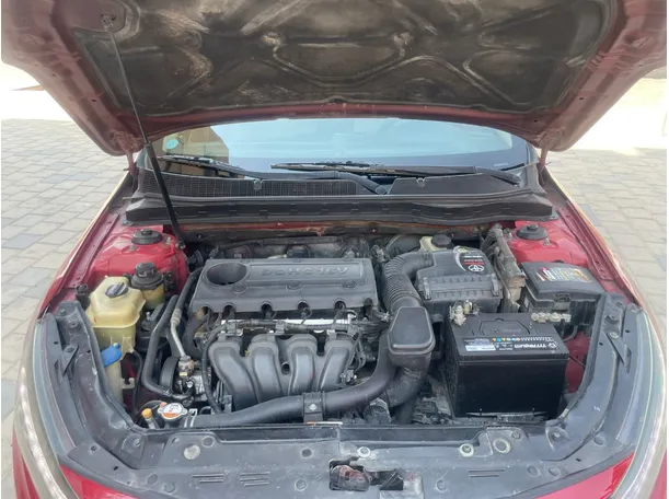 Car image 25