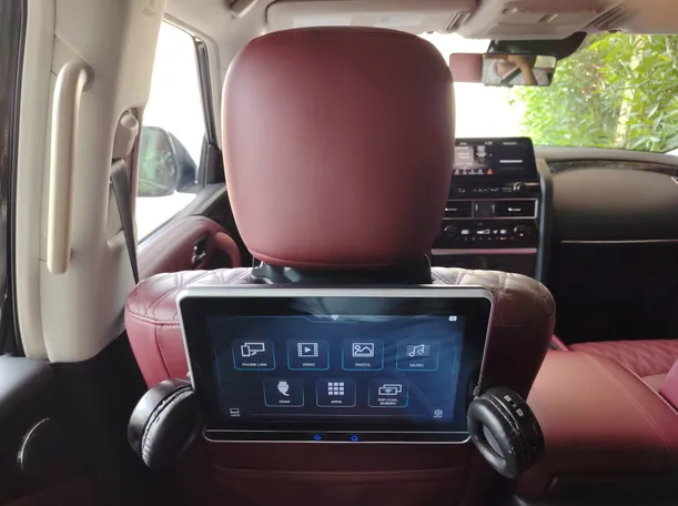 Car image 37