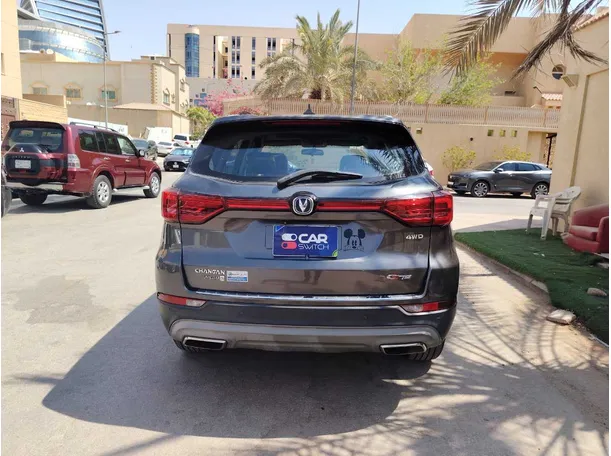 Car image 6