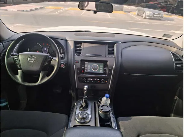 Car image 15