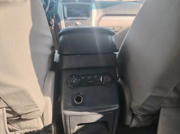 Car image 28
