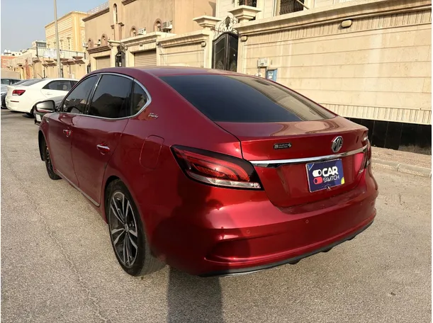 Car image 7
