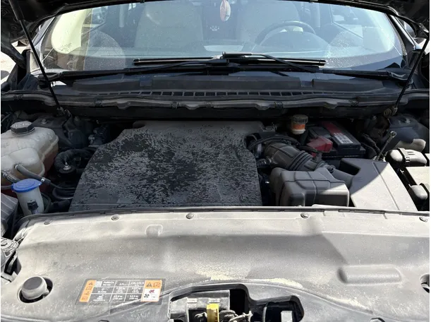 Car image 27