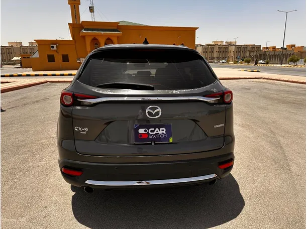 Car image 6
