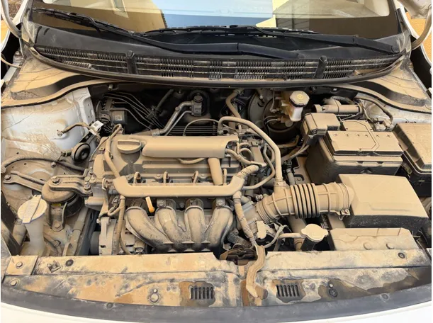 Car image 22