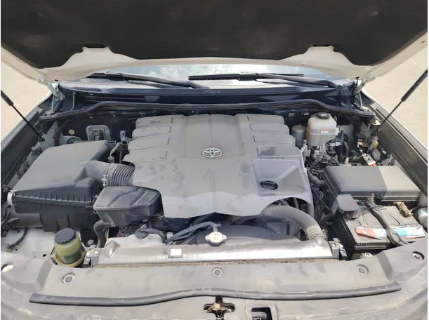Car image 39