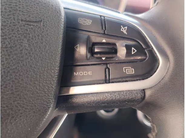 Car image 38