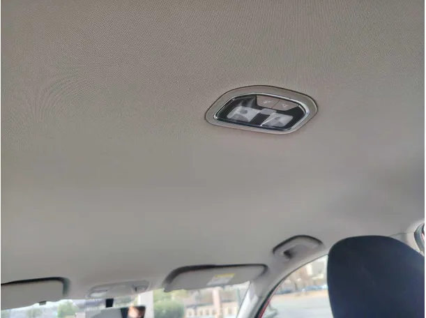 Car image 24