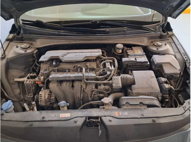 Car image 21