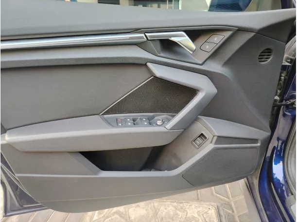Car image 39