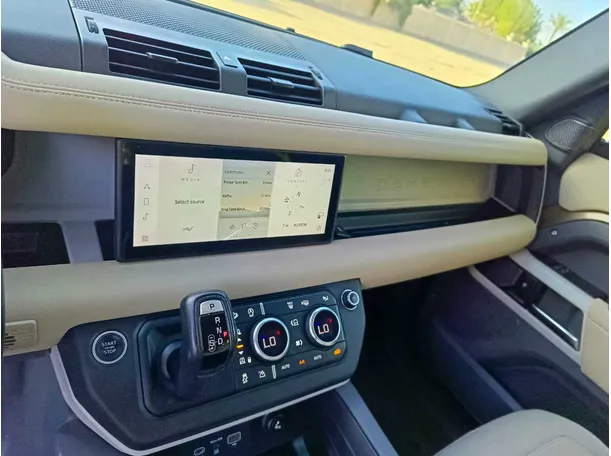 Car image 21