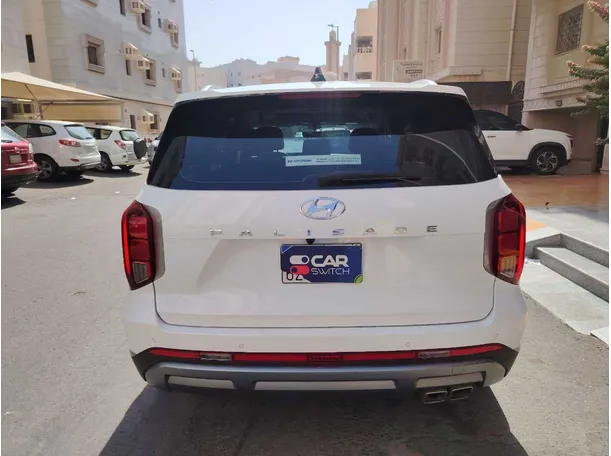 Car image 6