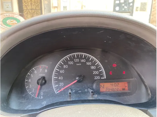 Car image 17