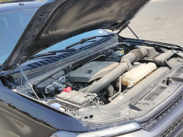 Car image 40
