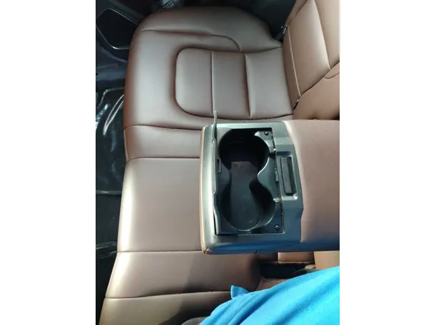 Car image 36