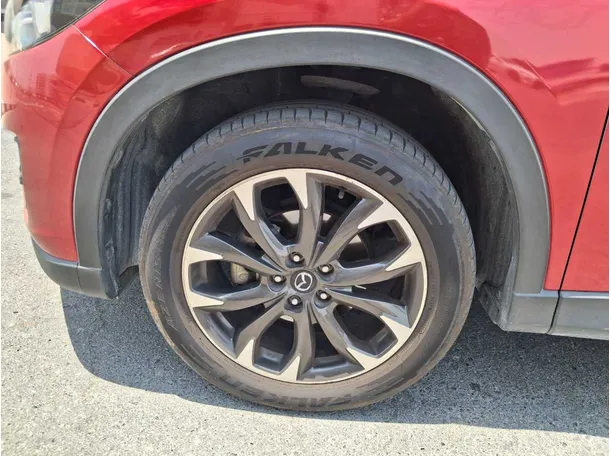Car image 9