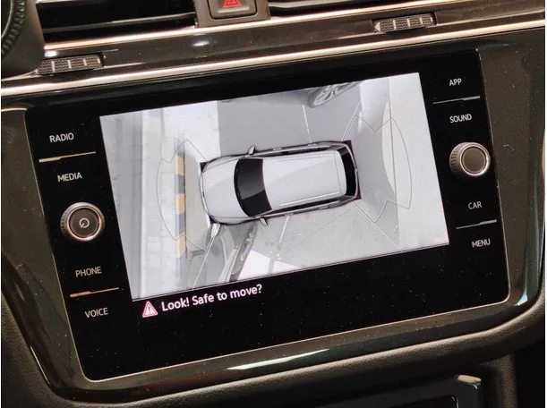 Car image 22