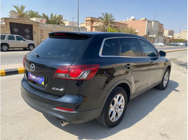 Car image 5