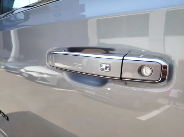 Car image 31