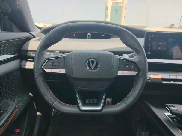 Car image 23