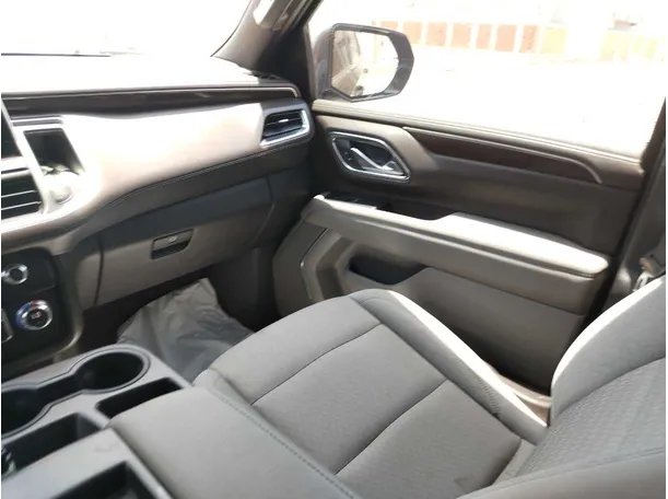 Car image 36