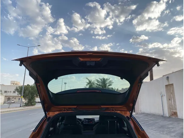 Car image 21