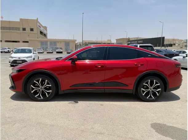 Car image 8