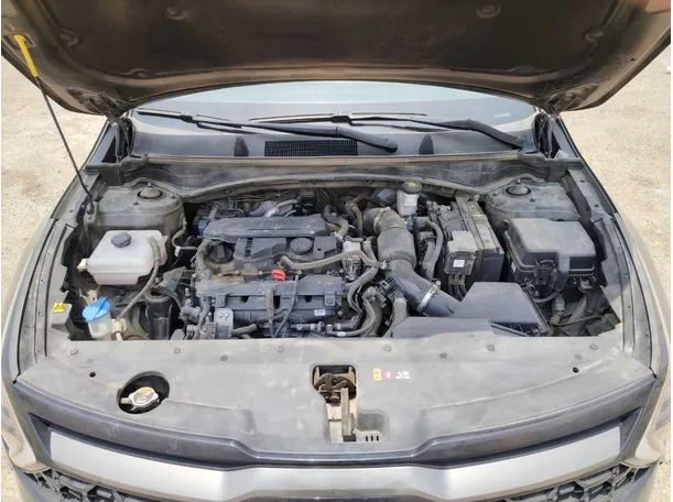 Car image 31
