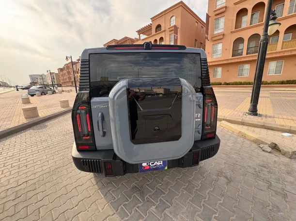 Car image 6