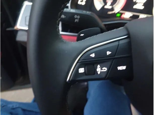 Car image 41