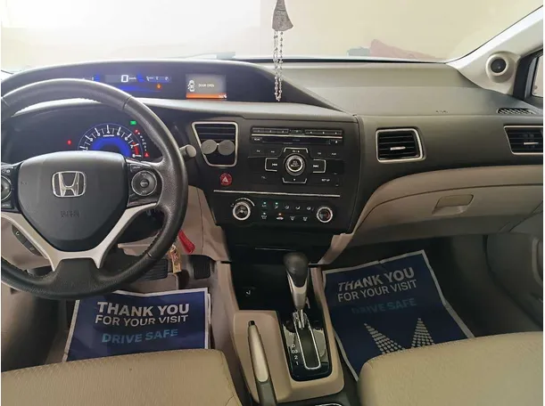 Car image 15
