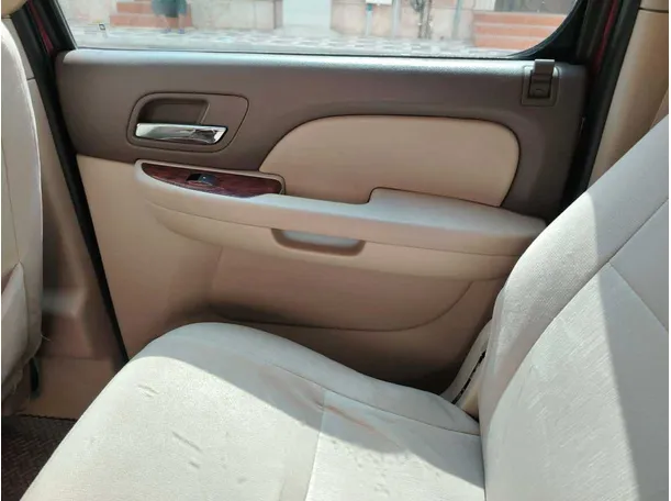 Car image 40