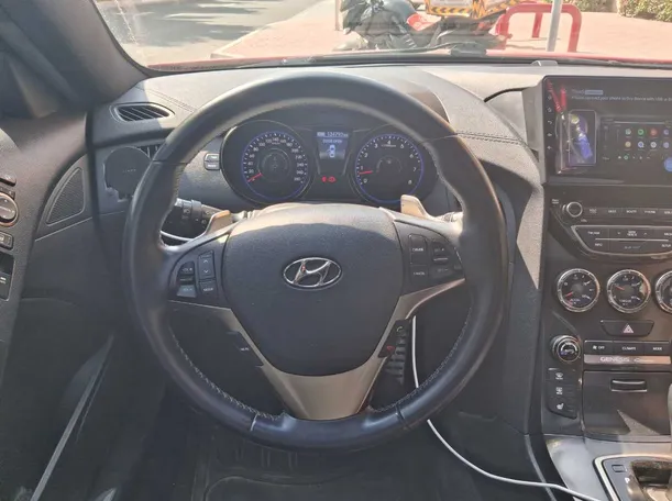 Car image 19
