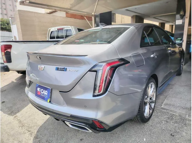 Car image 6