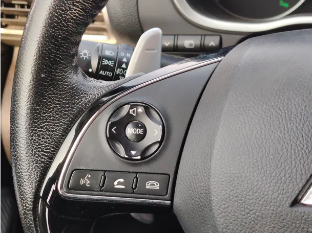 Car image 32