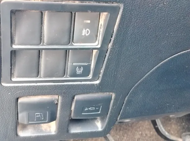 Car image 27