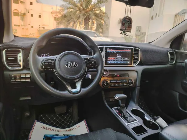 Car image 27