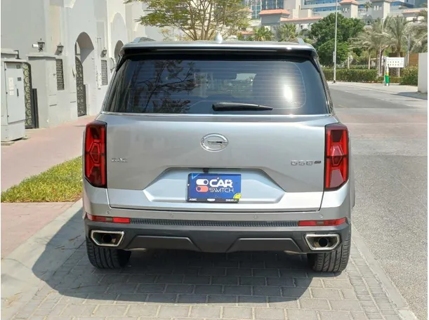 Car image 6