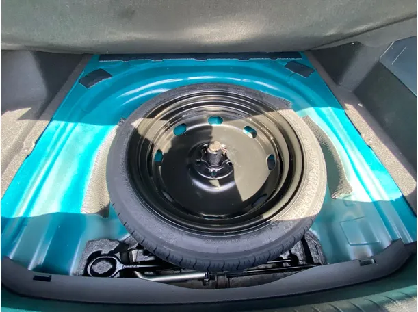 Car image 31