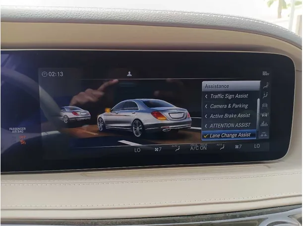 Car image 26
