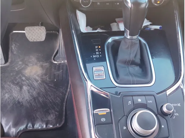 Car image 21